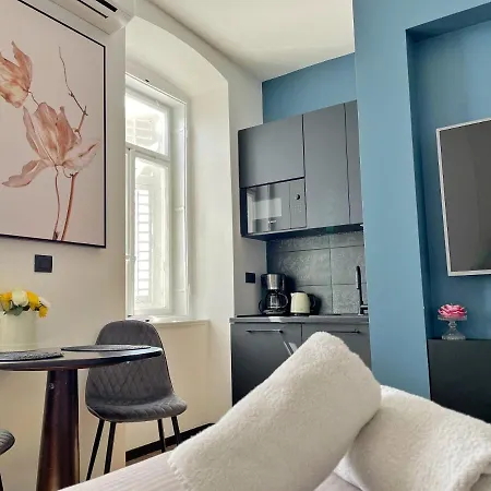 Apartment Navis *