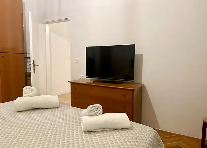 Navis Апартаменти Пула