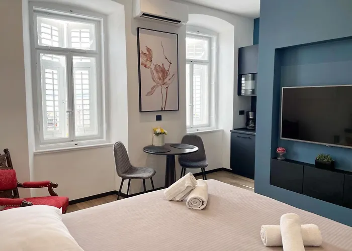 Navis Apartment Pula